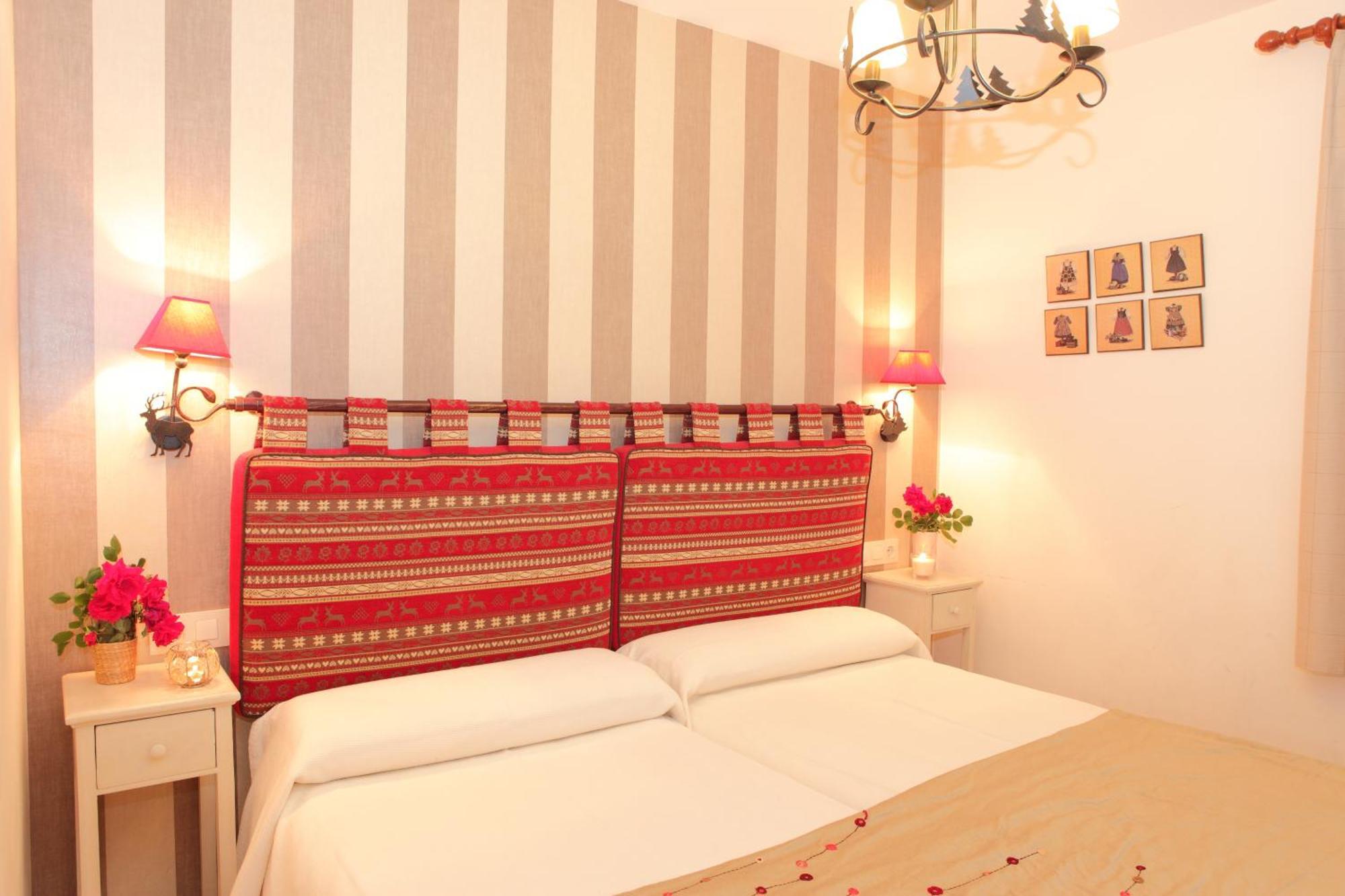 Apartamentos Alba Casa Alquesera Sahun ภายนอก รูปภาพ